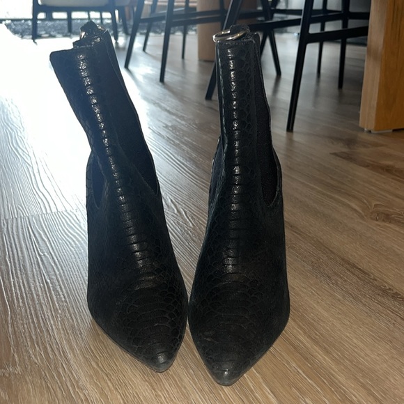 PAIGE Black Boots - Picture 2 of 4